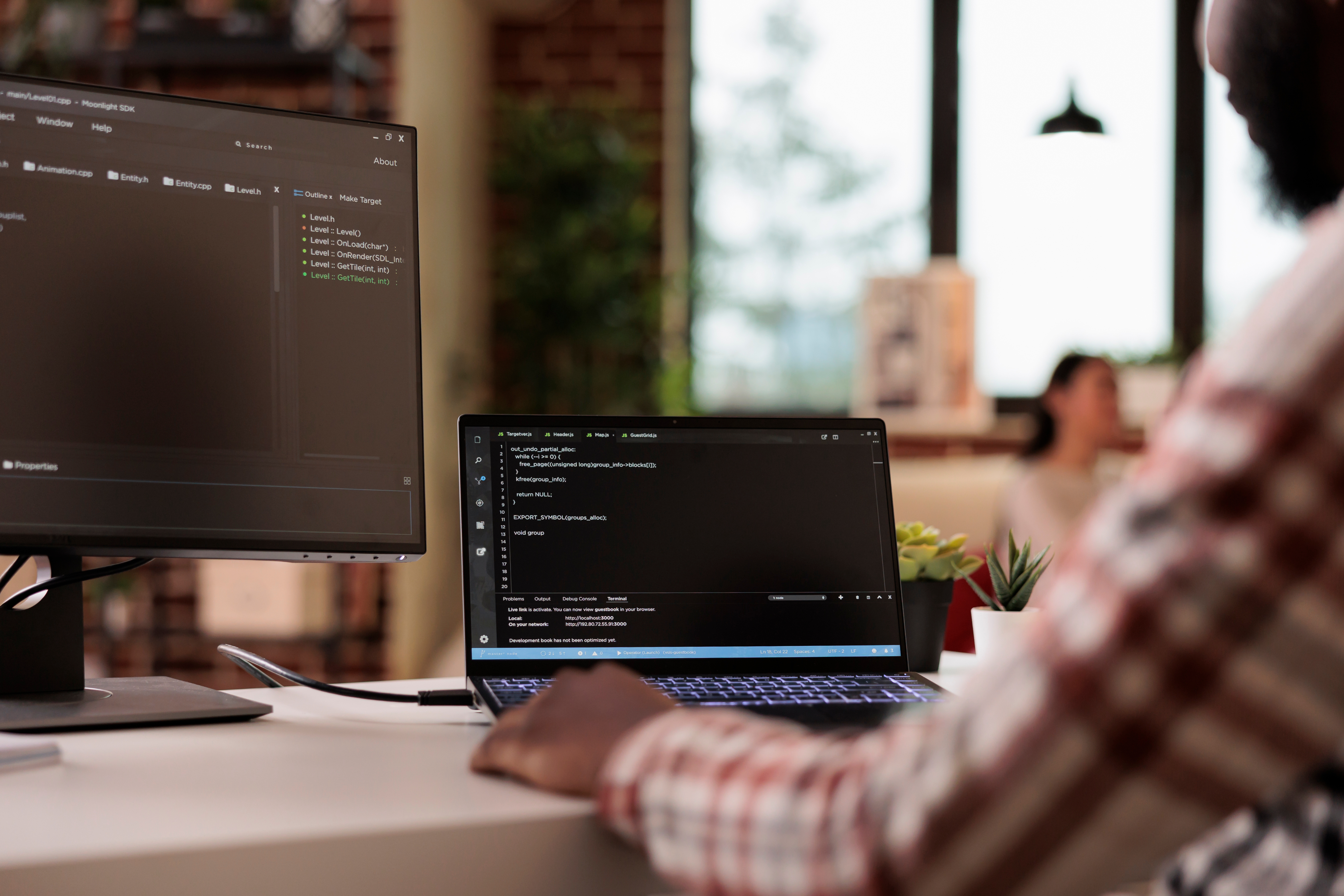 تغطي خبرتنا مجموعة واسعة من الخدمات، من تطوير الأجهزة المحمولة والويب إلى حلول السحابة وتصميم واجهة المستخدم/تجربة المستخدم وخدمات DevOps